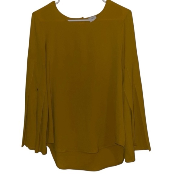 🌹CUPIO MUSTARD BELL SLEEVED BLOUSE - Picture 1 of 5